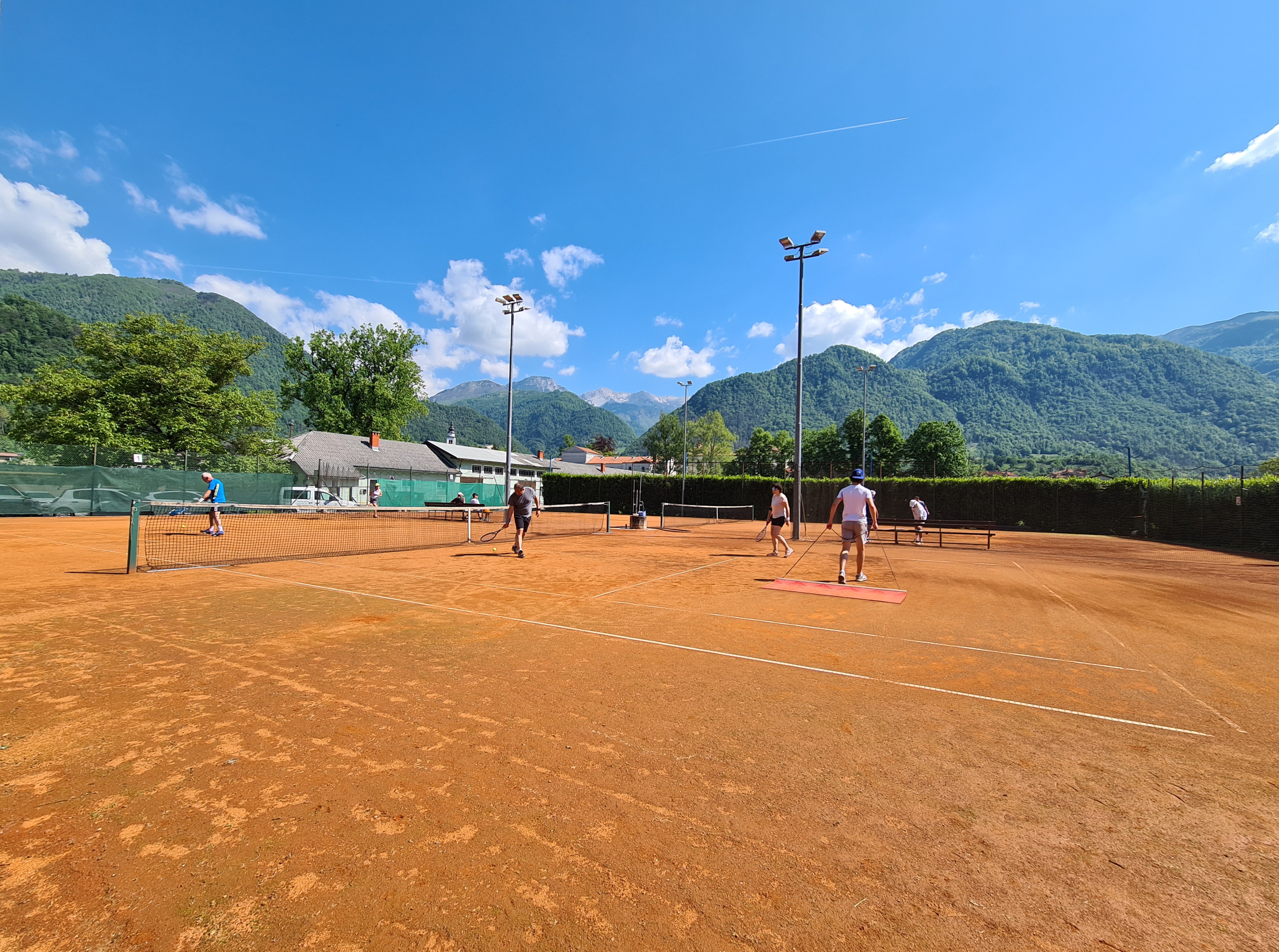 Teniško igrišče 1